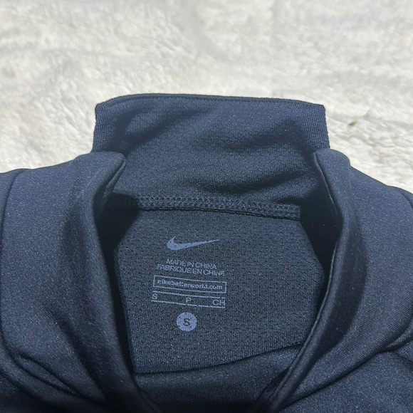 Nike | size small | navy long sleeve - Picture 7 of 8